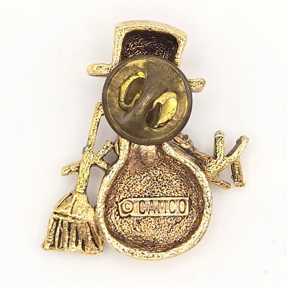 Camco‎ Gold Tone Snowman Pin with Top Hat and Broom Vintage